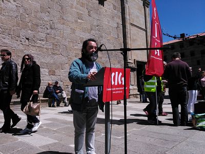 16-05-01 Primeiro de Maio Compostela 035.jpg